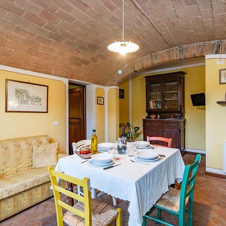 Agriturismo Maramaldo กาสเตลฟิโอเรนทิโน ภายนอก รูปภาพ