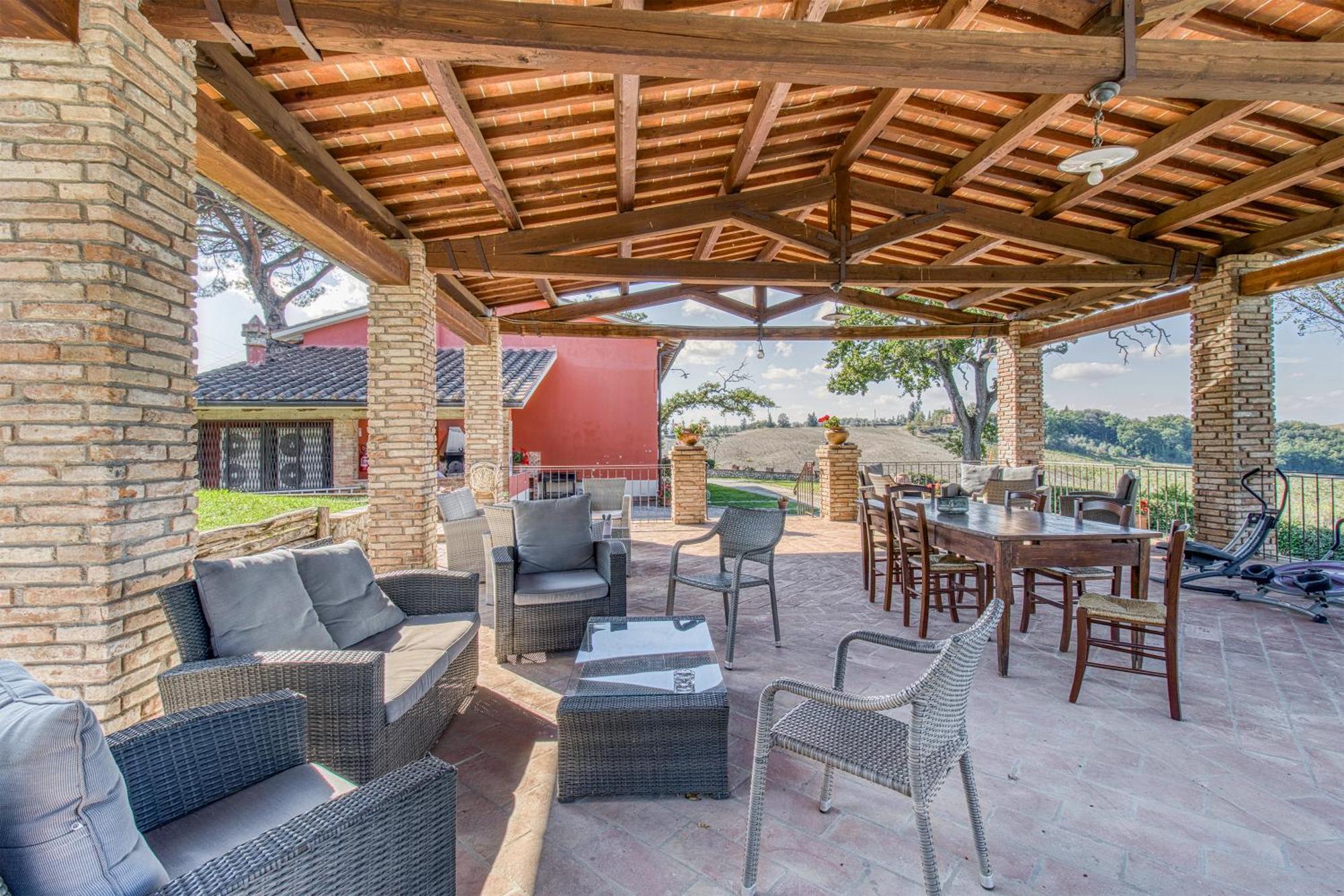 Agriturismo Maramaldo กาสเตลฟิโอเรนทิโน ภายนอก รูปภาพ